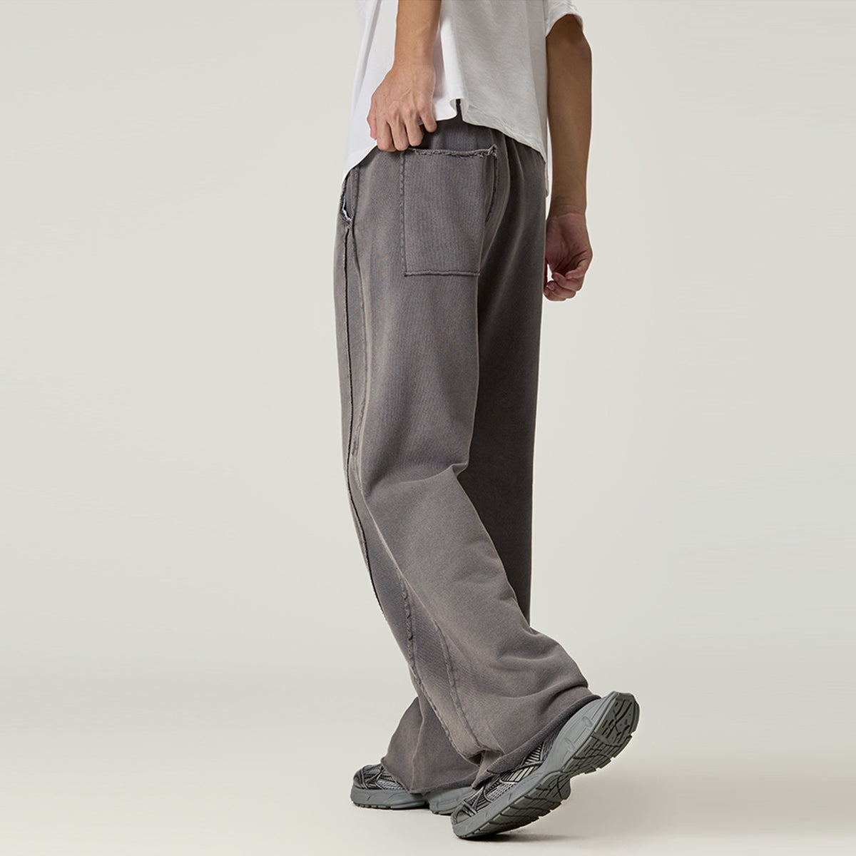 Men's Relaxed Wide-Leg Stitch Pants